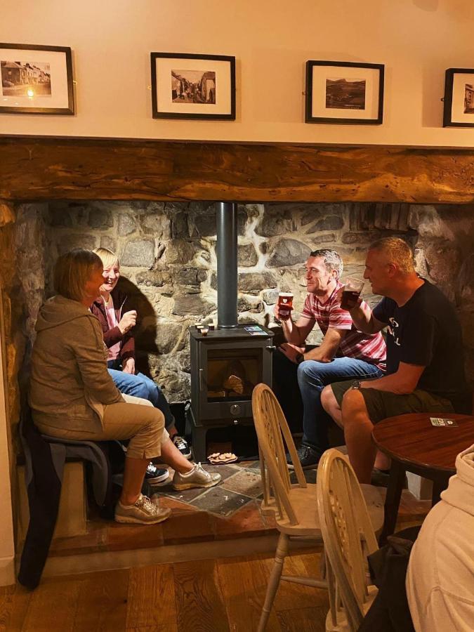 Tafarn Yr Heliwr Hostel Nefyn Luaran gambar
